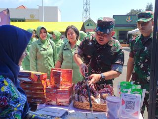 Bazar Murah Ramadan,Warga Padati Halaman Korem 073/Makutarama