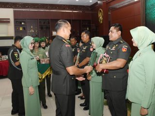 Sejumlah Jabatan Strategis Kodam IV/Diponegoro Resmi Diserahterimakan