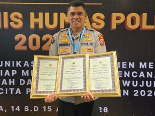 Kabid Humas Polda Jawa Barat Raih Tiga Penghargaan di Rakernis Humas Polri 2026