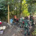 Kebersamaan Tanpa Batas, TNI dan Masyarakat Bangun Akses Penghubung