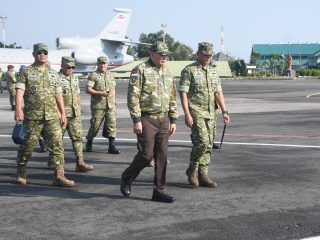Menhan RI Bakar Semangat Prajurit Muda Yonif TP 937/Satria Kalijaga: Jaga Jati Diri dan Manunggal Dengan Rakyat