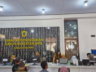 Disdukcapil Pati Permudah Layanan Adminduk Lewat Program SIAK Desa, Warga Tak Perlu Lagi Antre Jauh