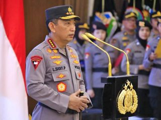 Kapolri Pimpin Upacara Pelantikan dan Sertijab Pejabat Utama (PJU) Polri Serta Enam Kapolda