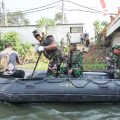 Pangdam IV/Diponegoro Pimpin Karya Bakti di Kali Banger, Turun Langsung Bersama Warga Bersihkan Lingkungan
