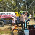Brimob Polda Jateng Serentak Salurkan Air Bersih bagi Warga Terdampak Kekeringan di Berbagai Wilayah Jawa Tengah