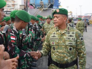 Pangdam IV/Diponegoro Sambut Kepulangan Prajurit Purna Satgas Pamtas RI-PNG dengan Penuh Kebanggaan